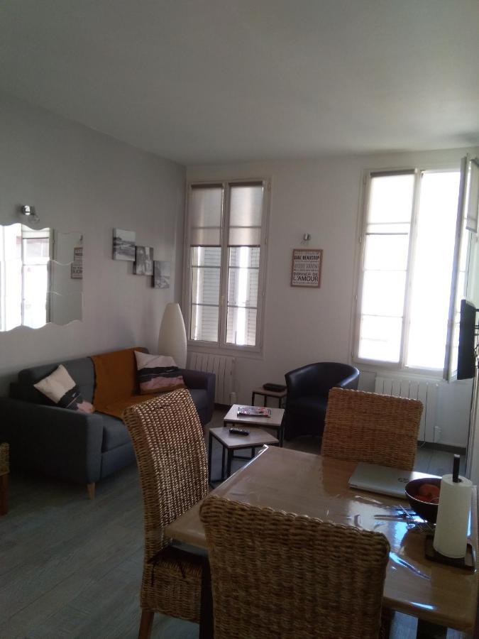 Nid Douillet Apartment โรชฟอร์ ภายนอก รูปภาพ